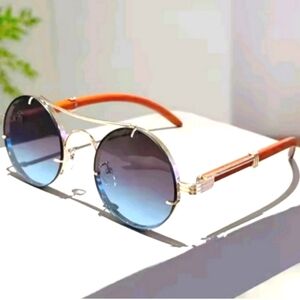 Round Unisex Sunglasses with Gradient Lenses